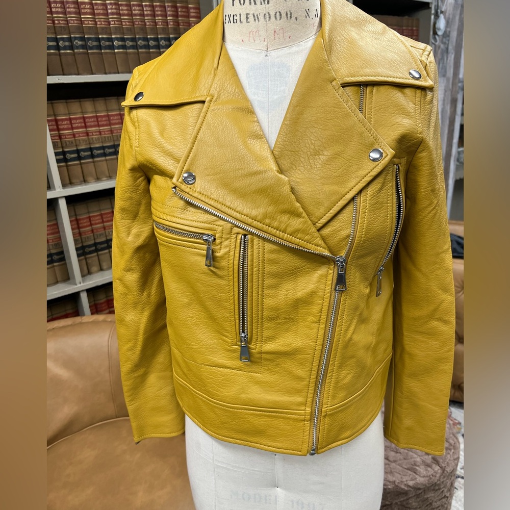 Elizabeth and James Moto Jacket Mustard Yellow Faux Leather Biker Size X Small